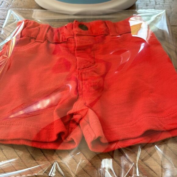 Lucky 🍀 💯 Cotton Shorts 🩳 Back Pockets. Snap 🫰 for easy in and out. - Picture 14 of 17